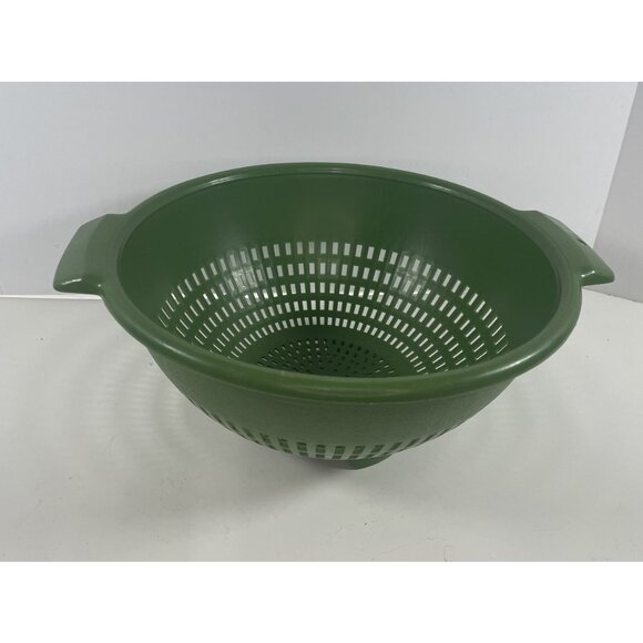 Vintage Villaware Avocado Green Colander Unbreakable Strainer Federal Housewares - Picture 1 of 11